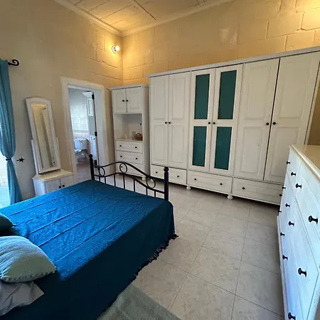 Soul Dive Town House - Malta 빌라 *